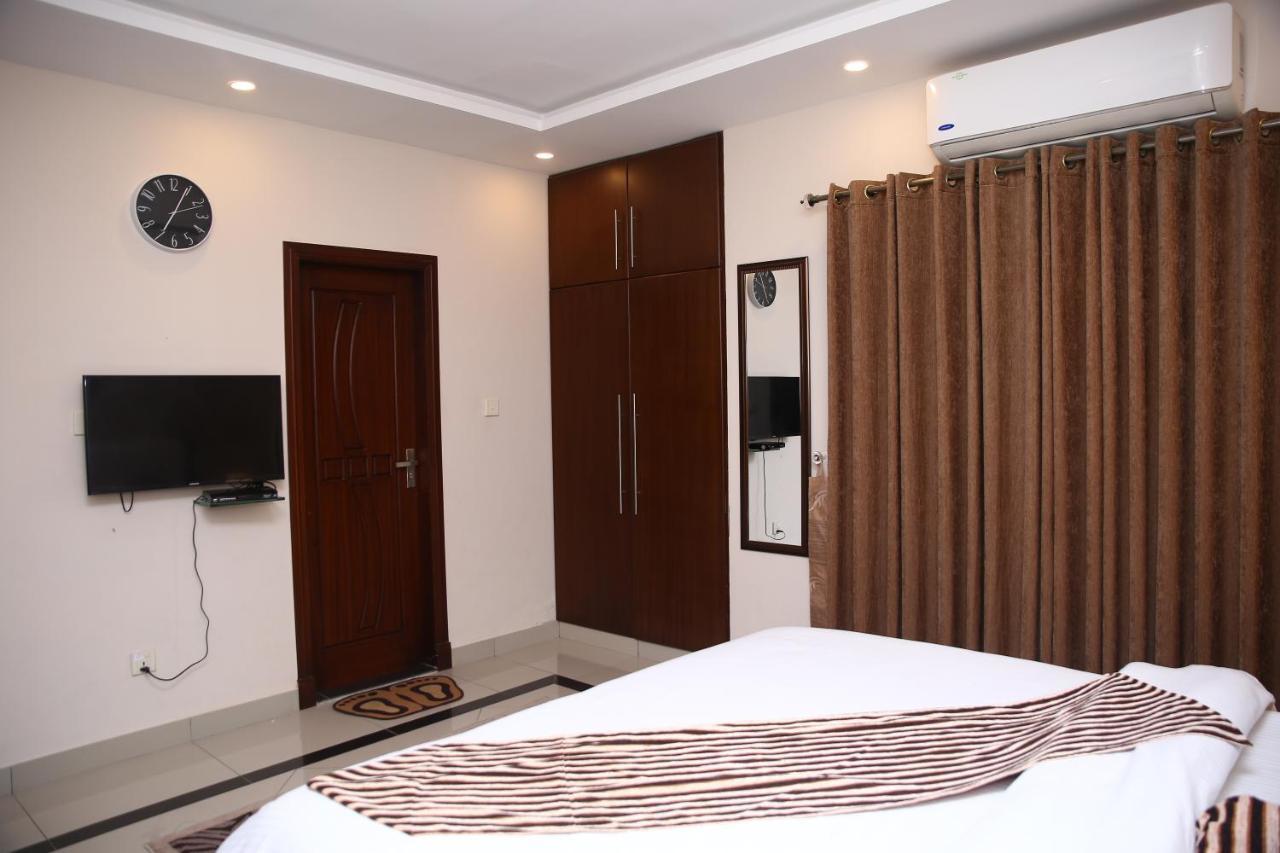 Safari Club 3 Bahria Town Ξενοδοχείο Ραβαλπίντι Εξωτερικό φωτογραφία