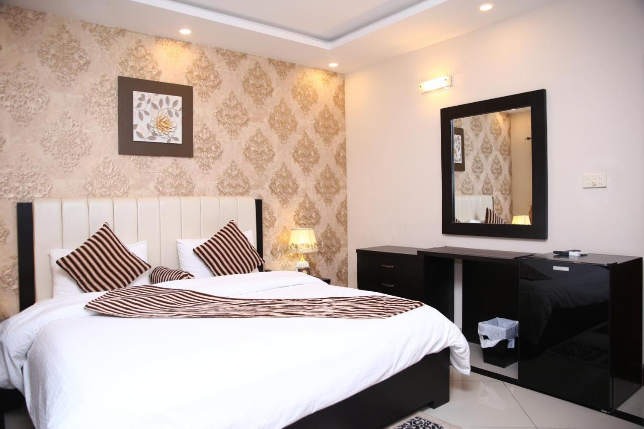 Safari Club 3 Bahria Town Ξενοδοχείο Ραβαλπίντι Εξωτερικό φωτογραφία