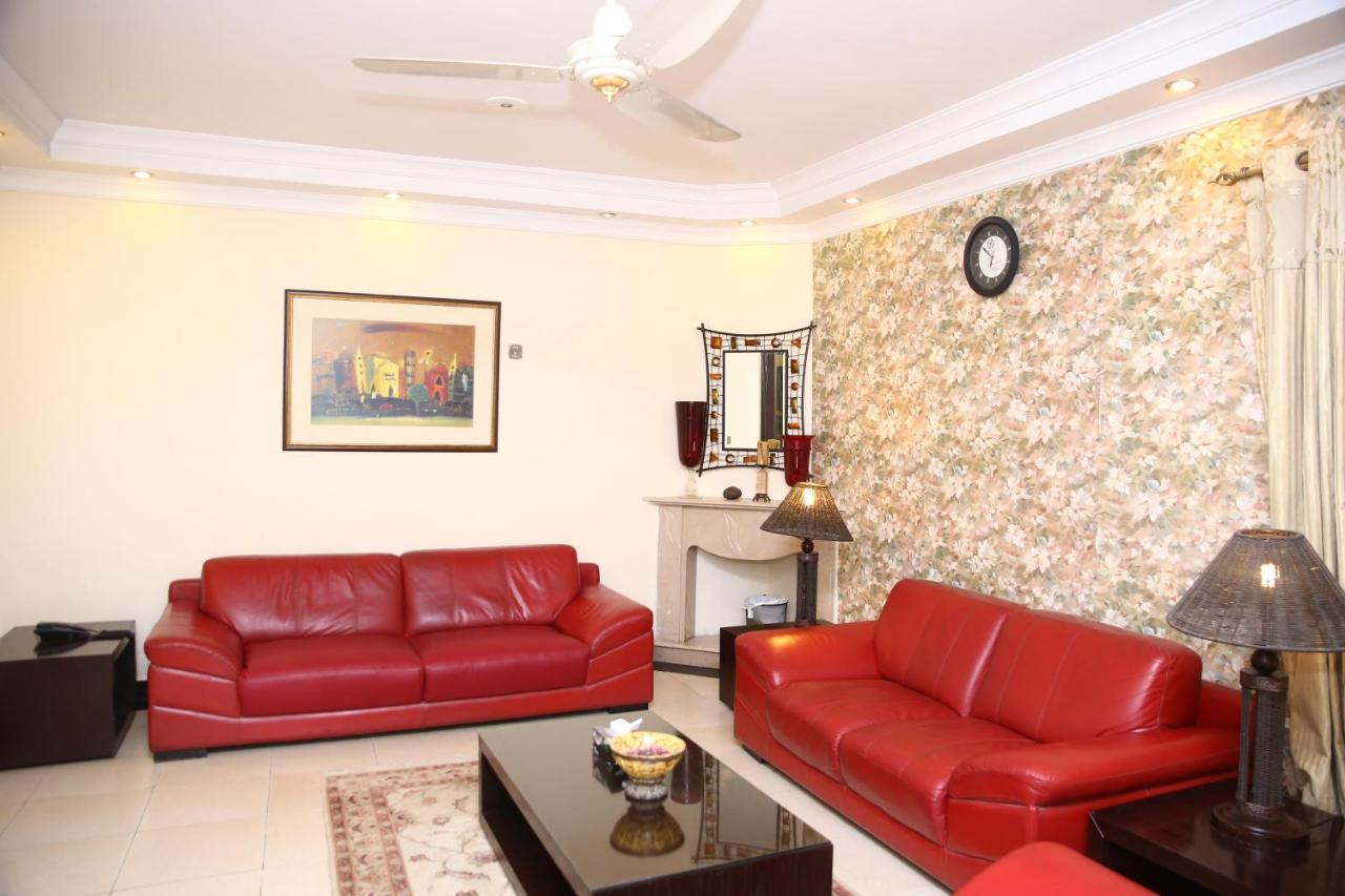 Safari Club 3 Bahria Town Ξενοδοχείο Ραβαλπίντι Εξωτερικό φωτογραφία