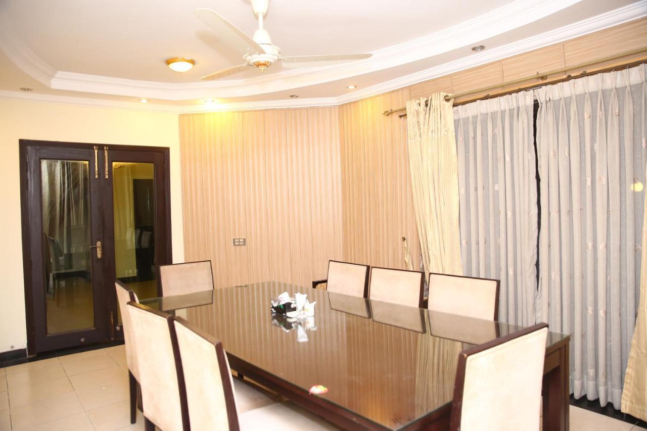 Safari Club 3 Bahria Town Ξενοδοχείο Ραβαλπίντι Εξωτερικό φωτογραφία
